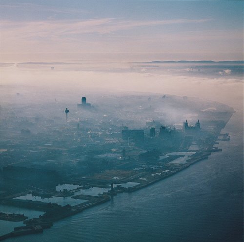 LIV064 Liverpool UNESCO World Heritage Site Liverpool Waterfront from 1000 ft showing the massive curve Guy Woodland 1989-2011