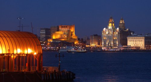 B009-104 Liverpool UNESCO World Heritage Site Woodside to Liverpool - maybe the last Ferry of the night Guy Woodland 1989-2011