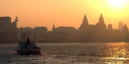 B013-070 Liverpool UNESCO World Heritage Site Liverpool Waterfront prepares for UNESCO Guy Woodland 1989-2011