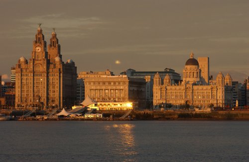 B109-34 Liverpool UNESCO World Heritage Site Liverpool Waterfront's bid is into UNESCO Guy Woodland 1989-2011