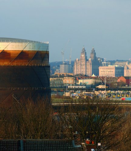 D015-03a Liverpool UNESCO World Heritage Site Liverpool Waterfront from grade II listed Hamilton Square Guy Woodland 1989-2011