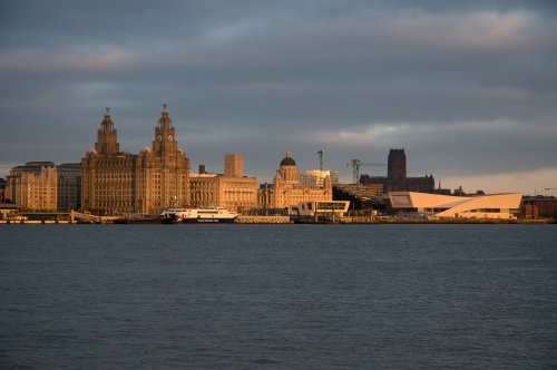 H058-24 Liverpool UNESCO World Heritage Site The new museum... and the new Ferry terminal Guy Woodland 1989-2011